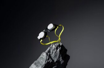 Kind makes its good swimming goggles harder with Gorilla Glass lenses