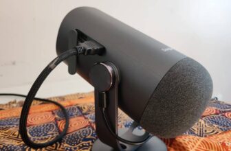 From HDMI to RCA, listed here are all of the cables you would possibly want to your projector