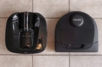 Neato Robotic Vacuums Return to Dumb Mode After Firm Cuts Cloud Companies