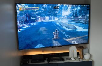 4 causes I’d by no means purchase a TV over 65 inches