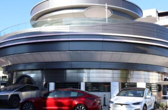 Tesla Diner Chef and Co-Operator Quits to Open a Jewish Deli