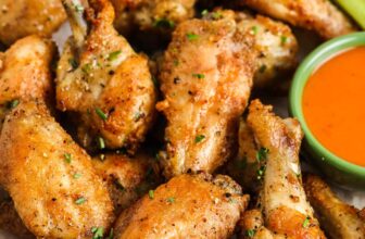 Crispy Baked Hen Wings